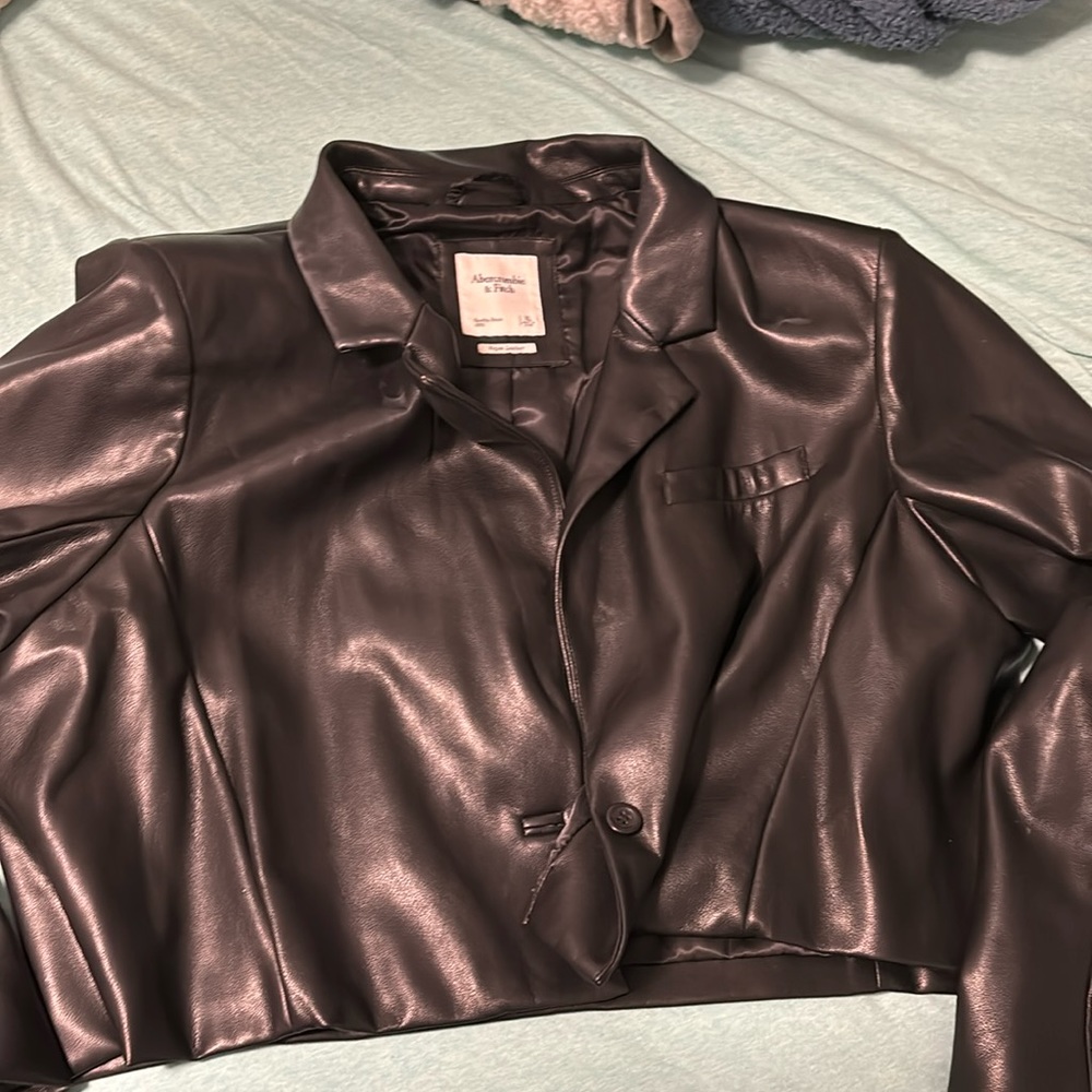 Abercrombie & Fitch Shiny Black Blazer